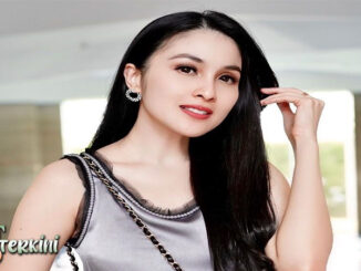 Sandra Dewi, Selebriti Tajir Dengan Jet Pribadi!